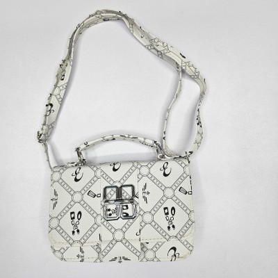 Stylish ladies bag